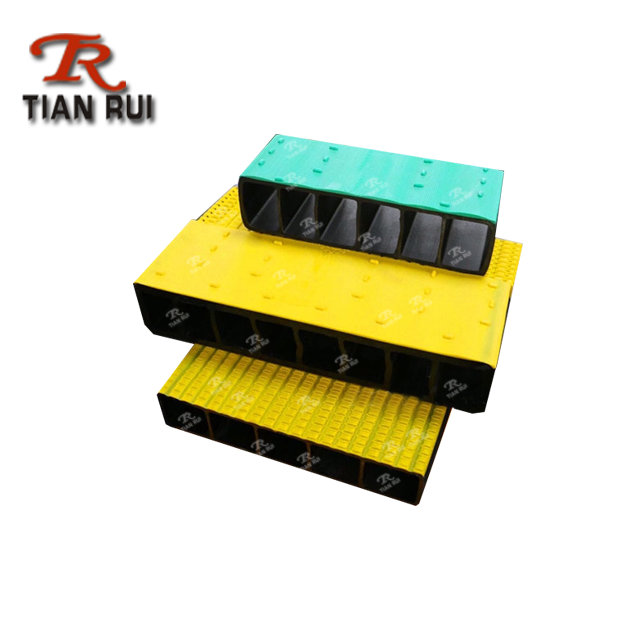 HDPE pedal plastic extrusion mould