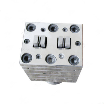 PVC Multi-cavity High-speed Extrusion Mold For Plastic Molding Machine